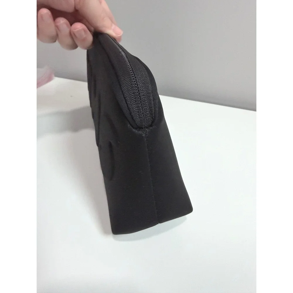 NWT SKIMS Neoprene Makeup Bag Womens OS Onyx Black Embossed Logo Pouch NWT